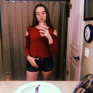 Bergundy cold shoulder